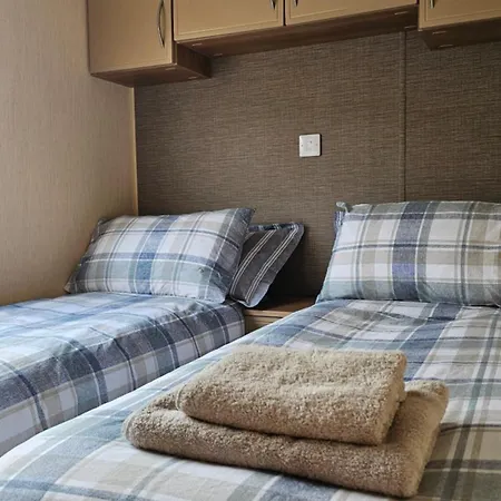 The District Caravan * Lamplugh