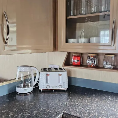 The District Caravan * Lamplugh