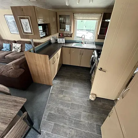 The District Caravan مكان تخييم *