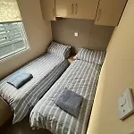 The District Caravan مكان تخييم *